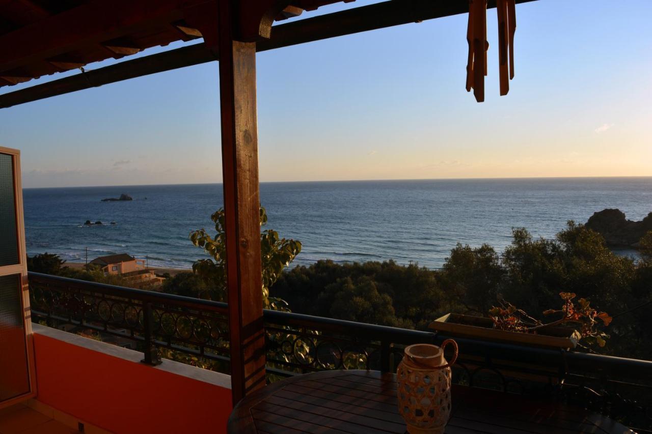 Papadatos Apts With Amazing View - 5Mins From The Beach Kontogialos Екстер'єр фото