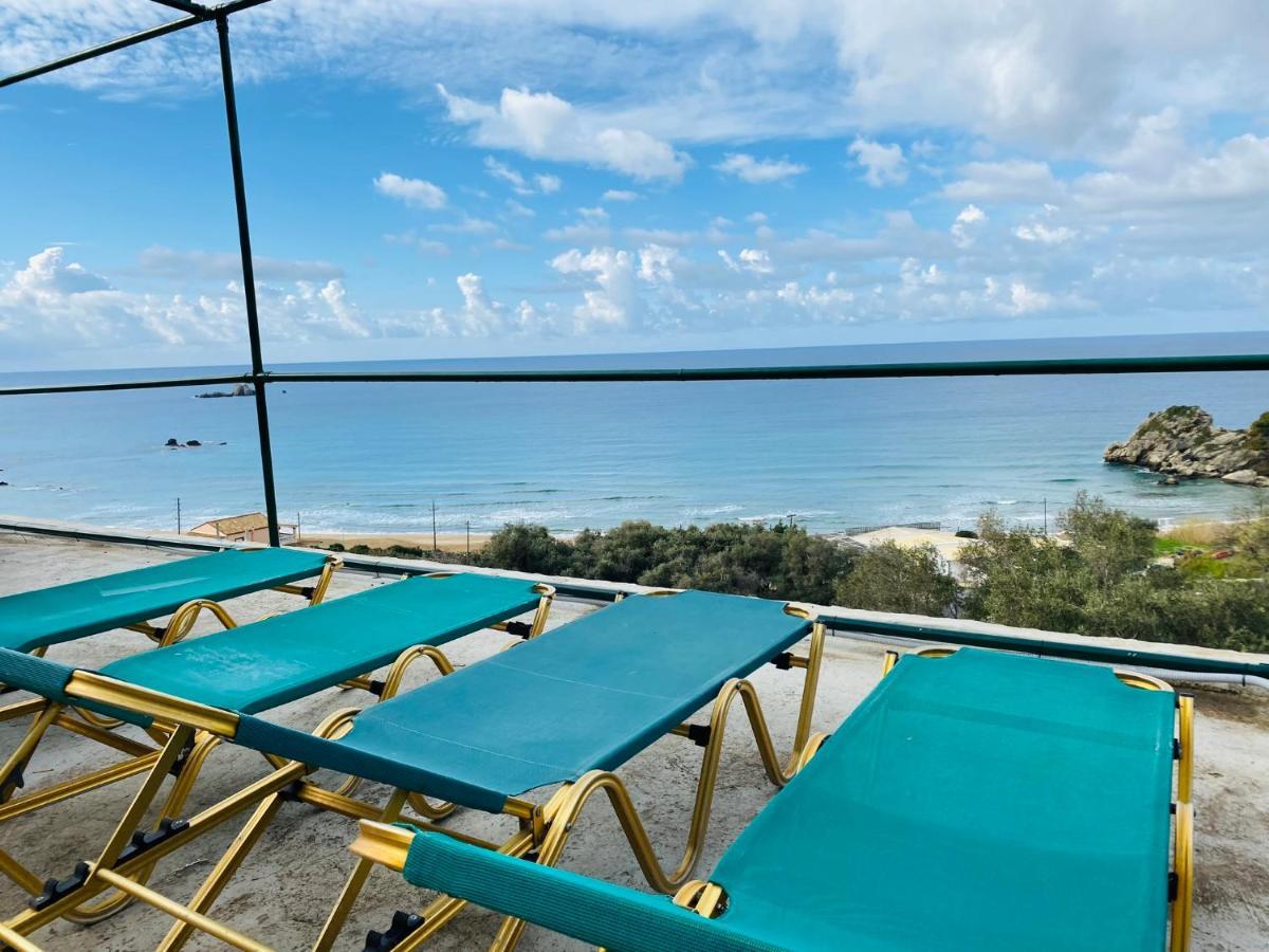 Papadatos Apts With Amazing View - 5Mins From The Beach Kontogialos Екстер'єр фото