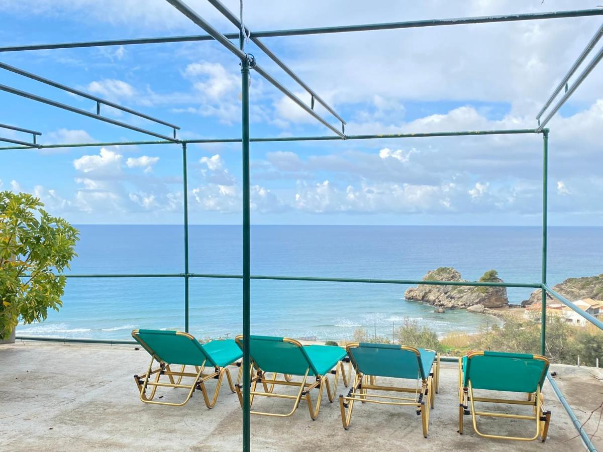Papadatos Apts With Amazing View - 5Mins From The Beach Kontogialos Екстер'єр фото