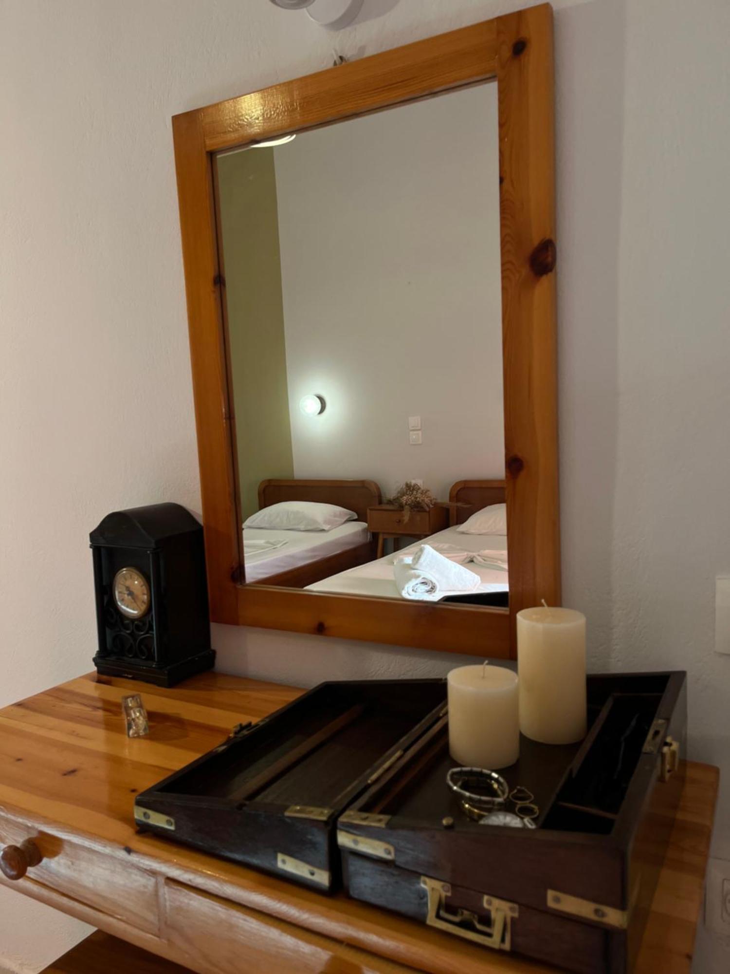 Papadatos Apts With Amazing View - 5Mins From The Beach Kontogialos Екстер'єр фото