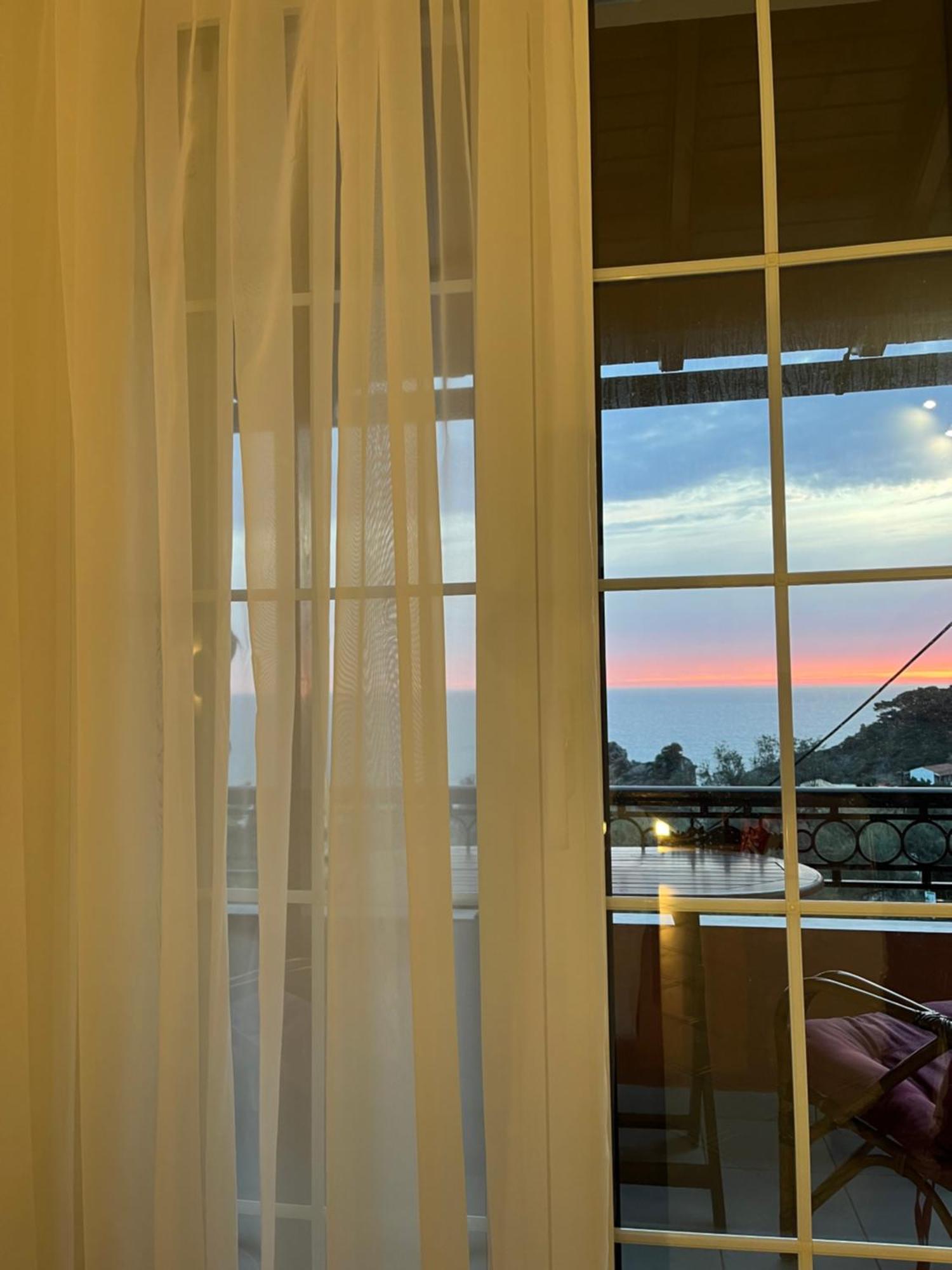 Papadatos Apts With Amazing View - 5Mins From The Beach Kontogialos Екстер'єр фото