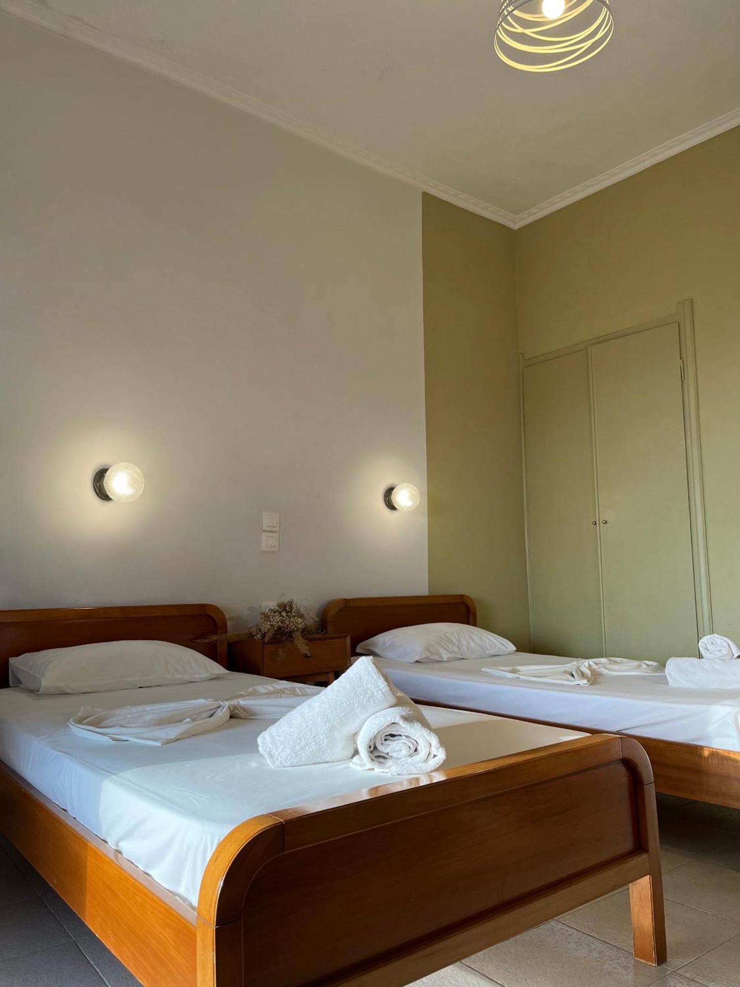 Papadatos Apts With Amazing View - 5Mins From The Beach Kontogialos Екстер'єр фото